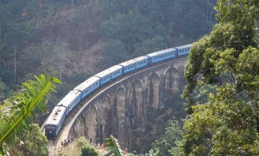 Ella train ride in Sri Lanka